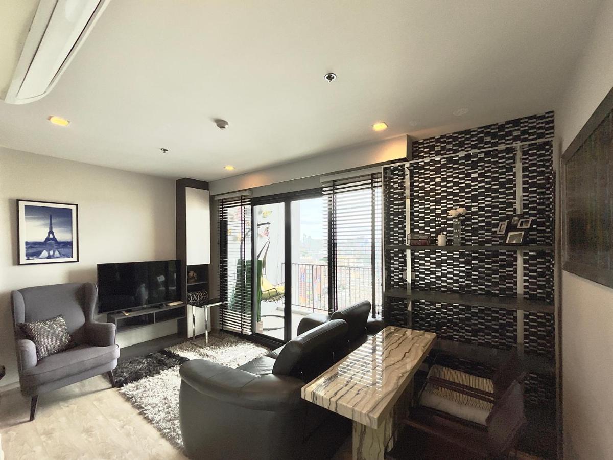 Appartamento The Base Deluxe Kingsize Pattaya Esterno foto