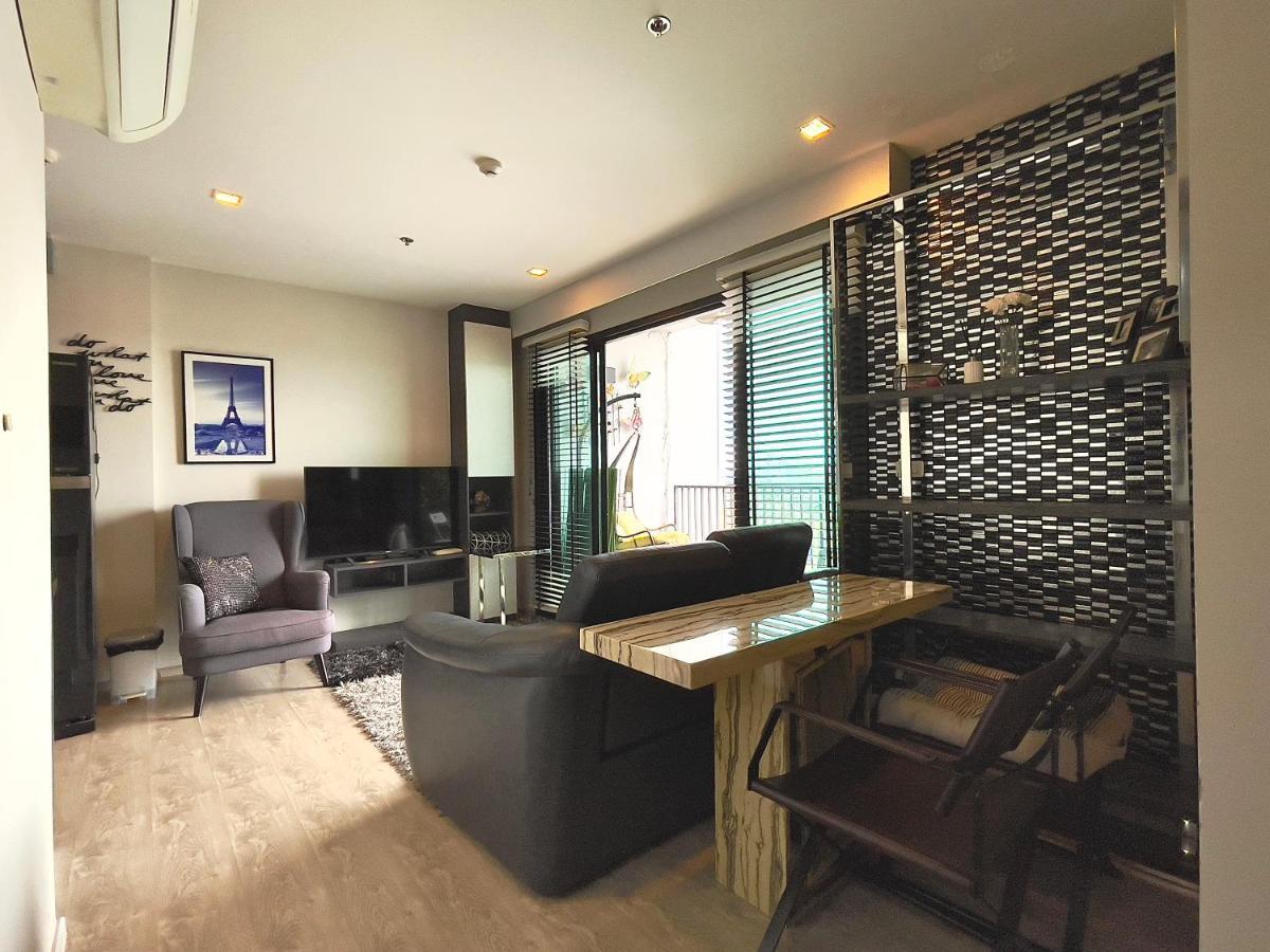 Appartamento The Base Deluxe Kingsize Pattaya Esterno foto