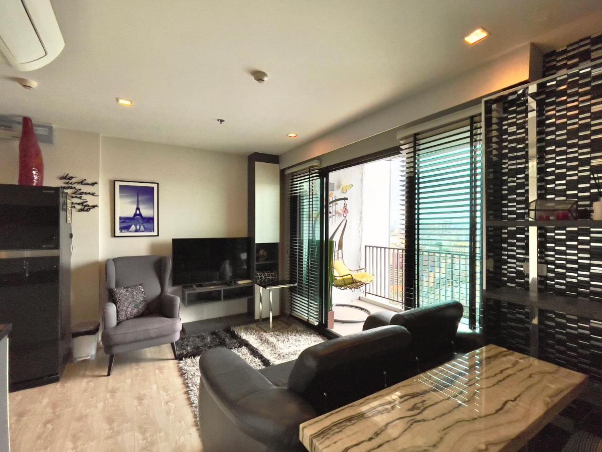 Appartamento The Base Deluxe Kingsize Pattaya Esterno foto