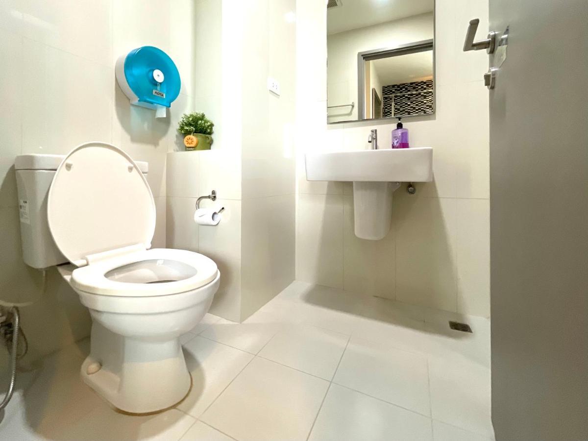 Appartamento The Base Deluxe Kingsize Pattaya Esterno foto